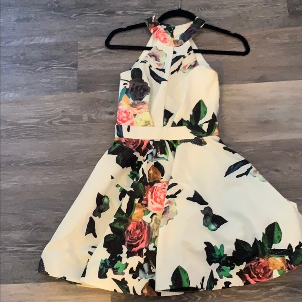 Floral flounce dress with open back